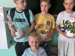 49064395611383952947550848842402819475503878n